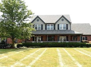 9733 Winter Way, Zionsville, IN 46077