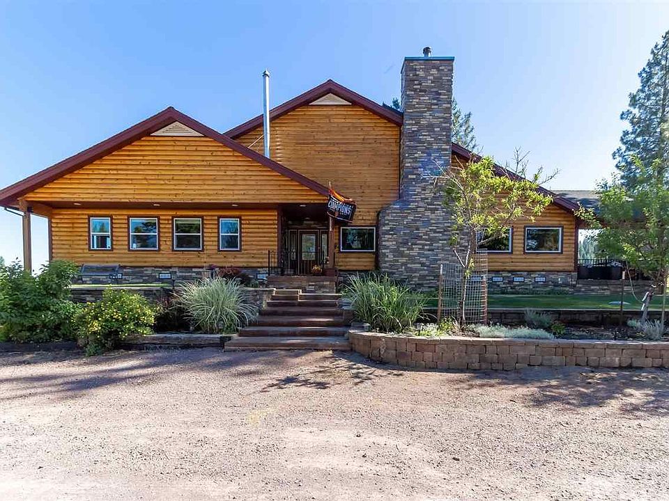 1st image of 160 Creekhaven Dr