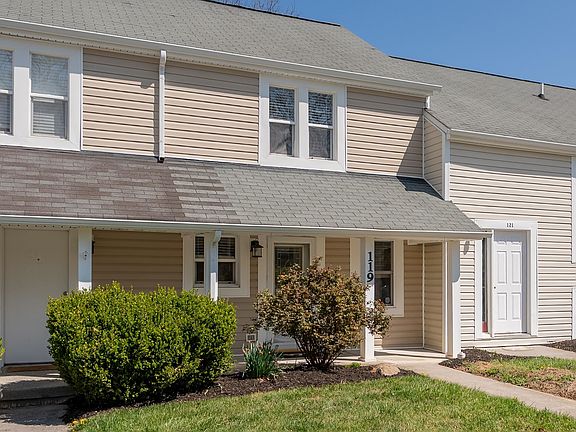 2nd image of 119 Lucas Dr