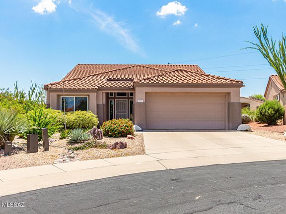 2nd image of 902 E Claridge Pl