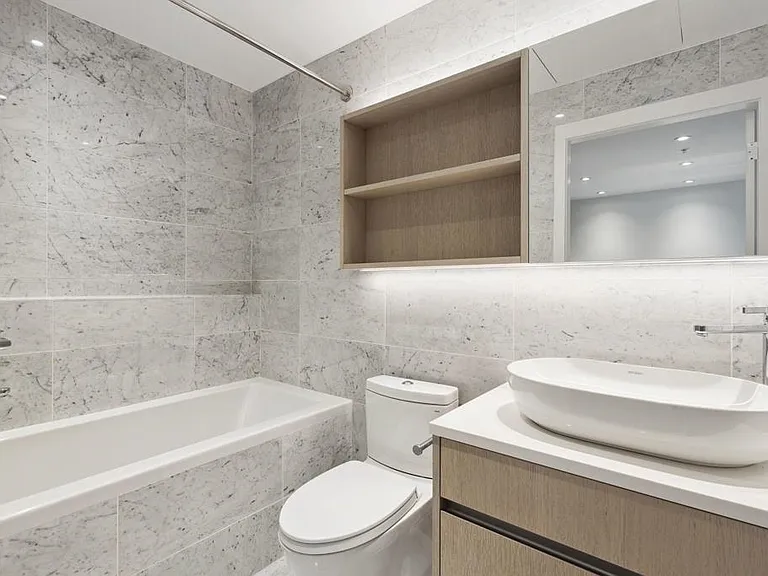5168 Cambie St #312 — Photo 22