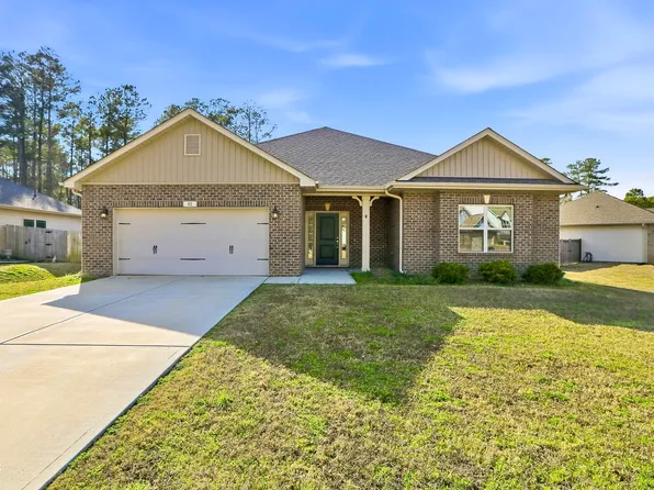 52 Woodwater Cir, Lillington, NC 27546