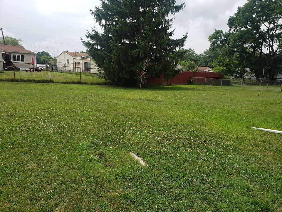 1st image of 154 Greeley Ln