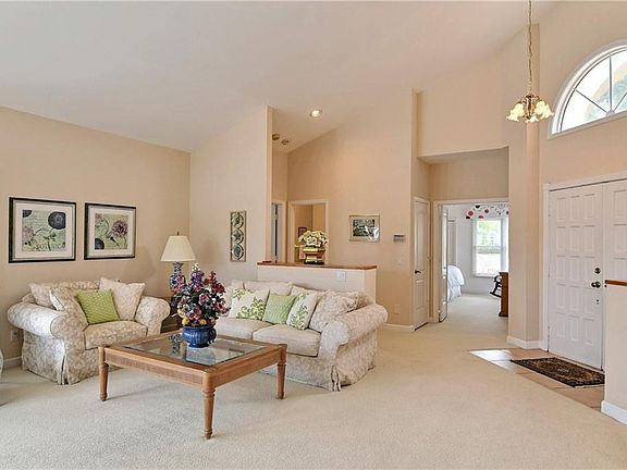 5th image of 220 Riverway Dr
