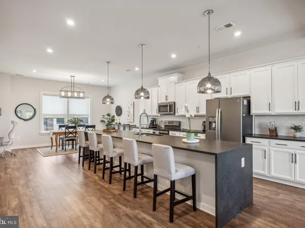 16272 Connors Way #32, Rockville, MD 20855