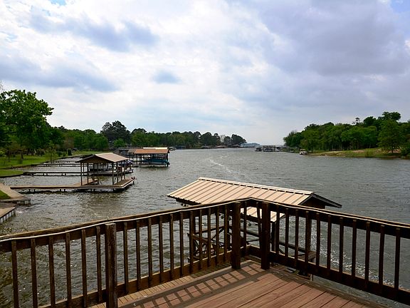 Sundeck View-1/2 Boathouses