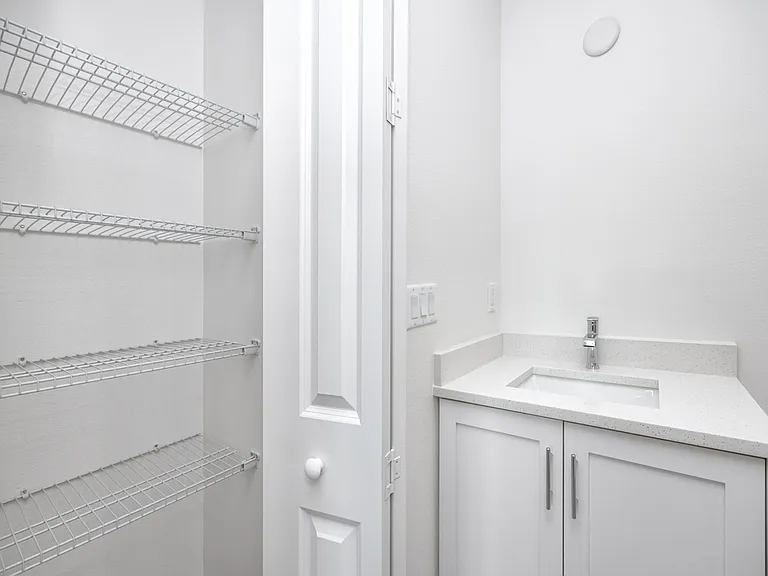 400 150th Ave #503 — Photo 36