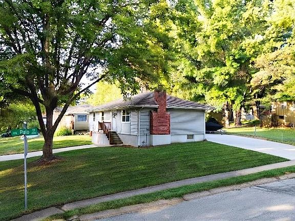 3rd image of 2909 S 1st St