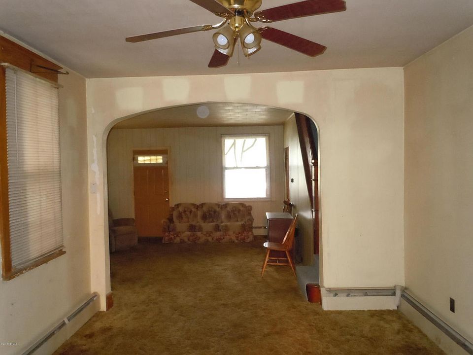 2nd image of 1118 Pulaski Ave