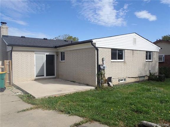 3rd image of 20487 Law Ave