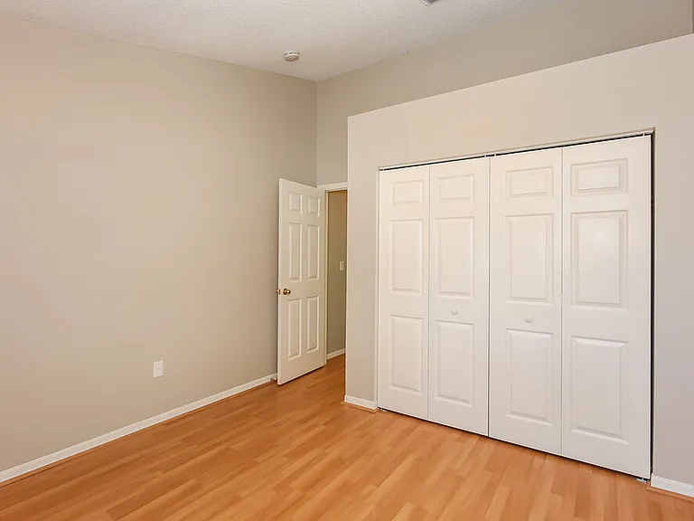 2047 Sarah Louise Dr — Photo 10