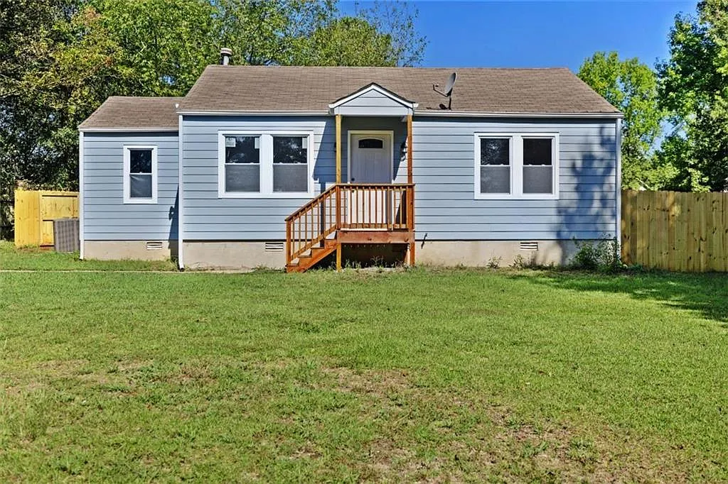 933 Grier Rd photo 1