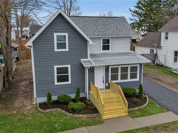 3rd image of 5 Hickory St