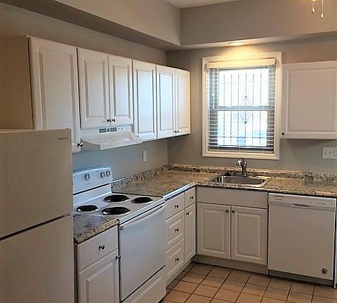 2nd image of 540 W Rich St APT 3