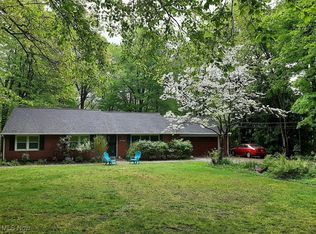 12377 Carroll Dr, Chardon, OH 44024