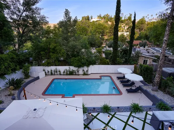4828 Regalo Rd, Woodland Hills, CA 91364