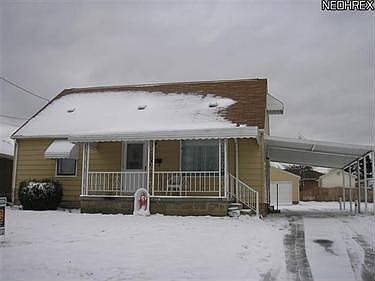 2nd image of 973 Lawrence Ave
