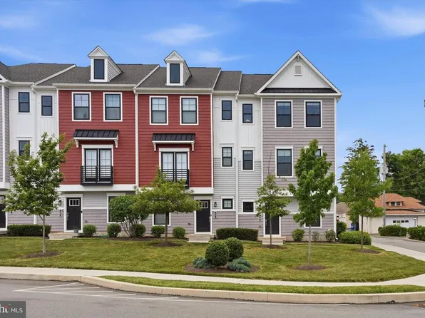 35 3rd Ave, Collegeville, PA 19426
