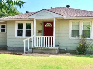 1927 N 4th St, Ponca City, OK 74601