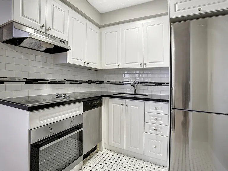 146 Jameson Ave #140 — Photo 1