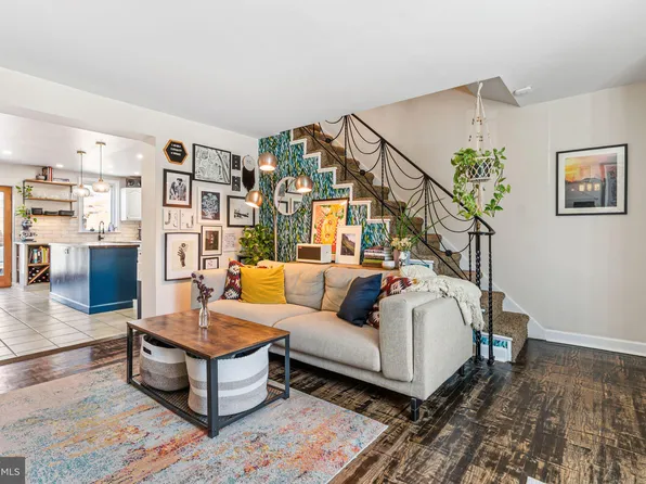 6158 Montague St, Philadelphia, PA 19135