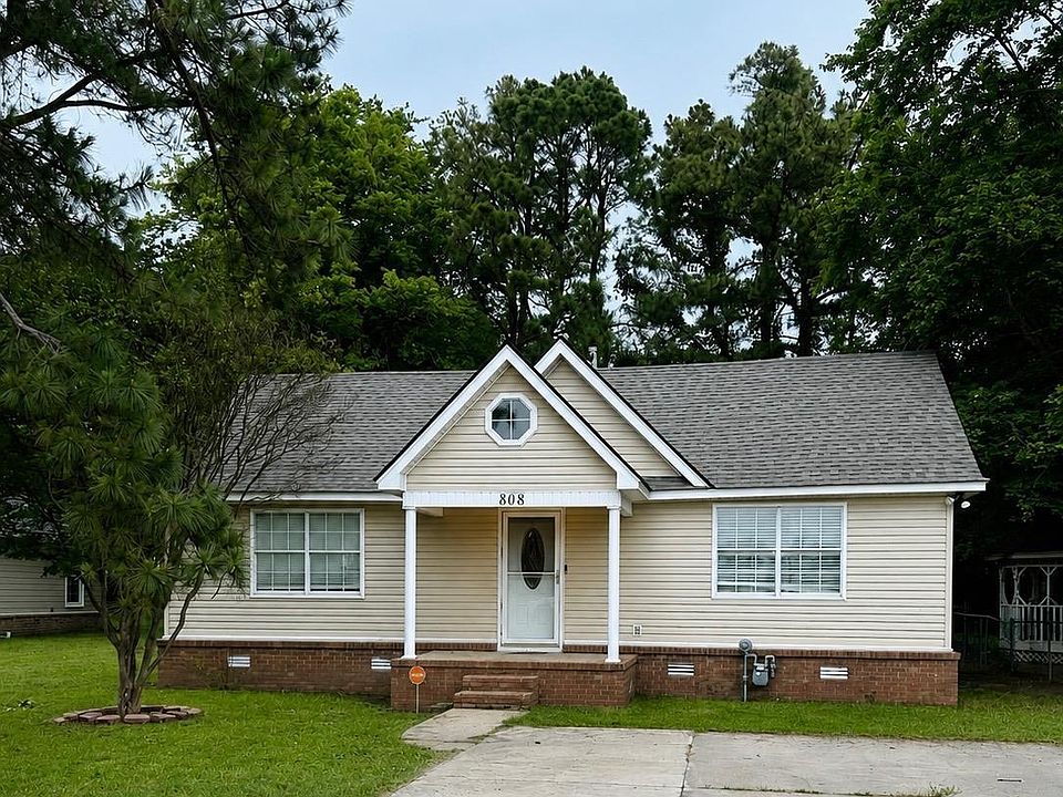 1st image of 808 Trumann St