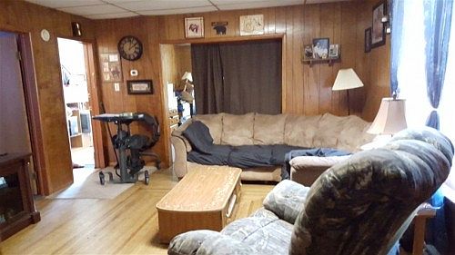 4th image of 724 Marinette Ave