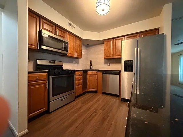 14 Sandra Rd — Photo 1