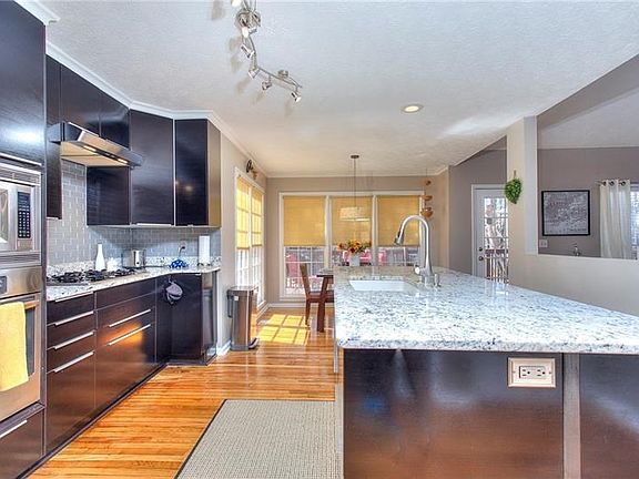 5th image of 145 Channings Lake Dr
