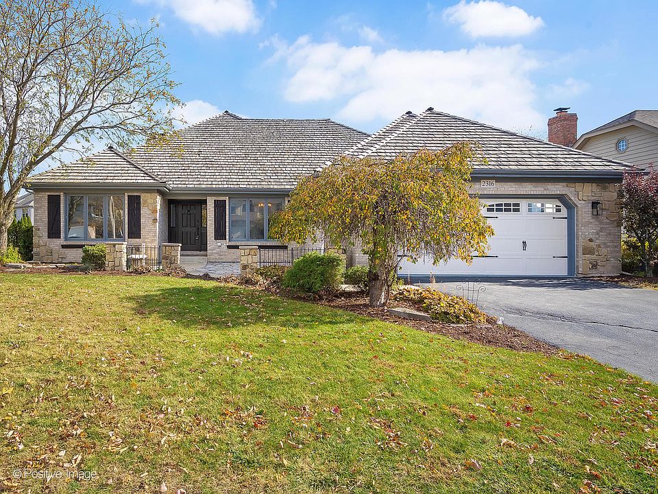 1st image of 2316 Gleneagles Dr