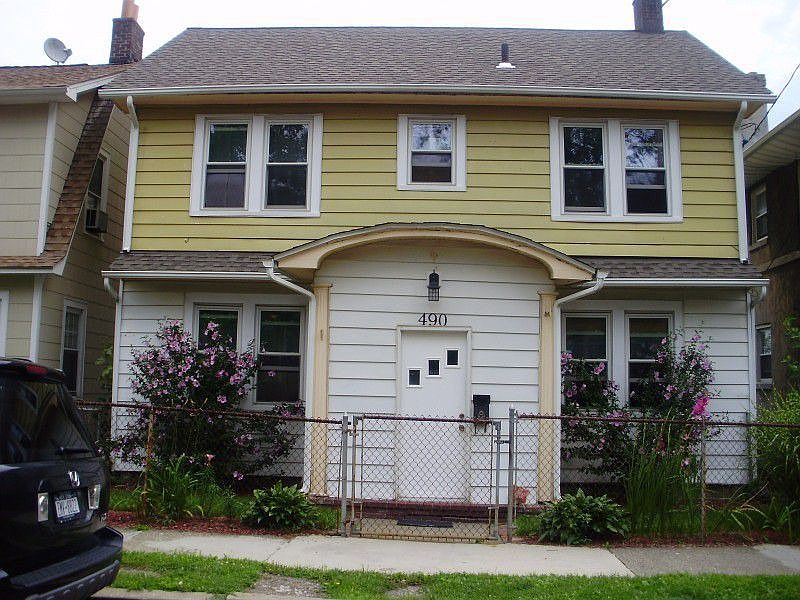 1st image of 490 Liberty St