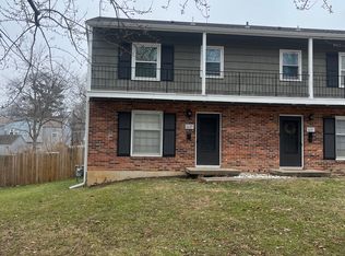 6639 Floyd St, Overland Park, KS 66202