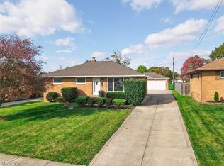 10900 Schwab Dr, Parma, OH