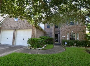 3913 Travis Lake Ct, Pearland, TX 77581