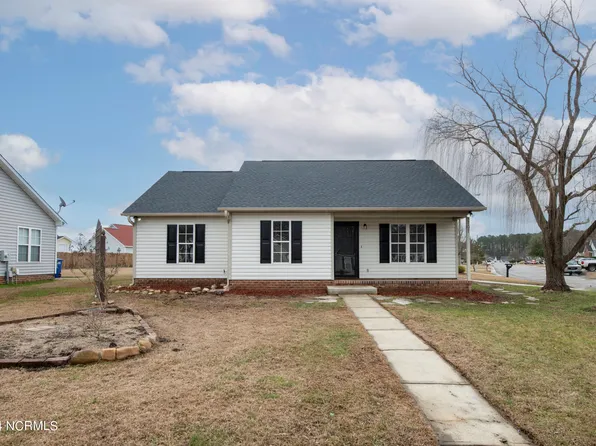 3707 Dover Drive, Ayden, NC 28513