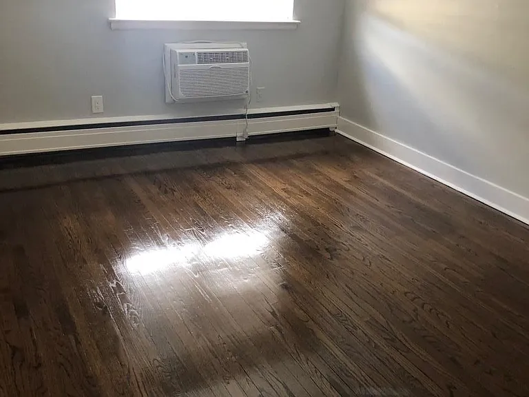 Karen Park Apartments — Photo 7