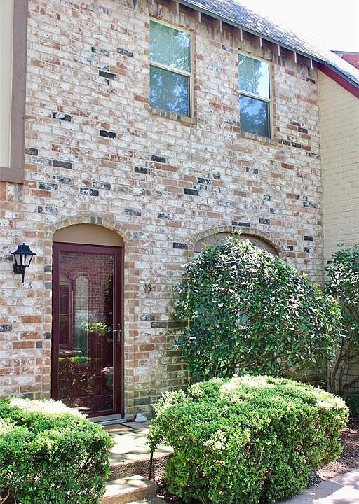 Front of Townhome