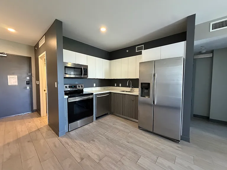 2524 S Le Jeune Rd #432 — Photo 9