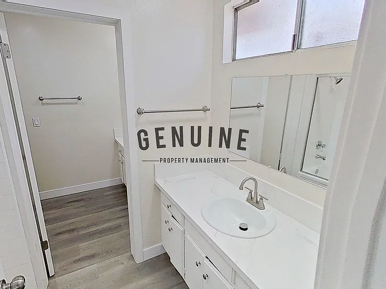 16162 Malaga Lane — Photo 16