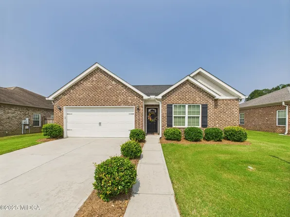 219 Cottage Cir, Byron, GA 31008