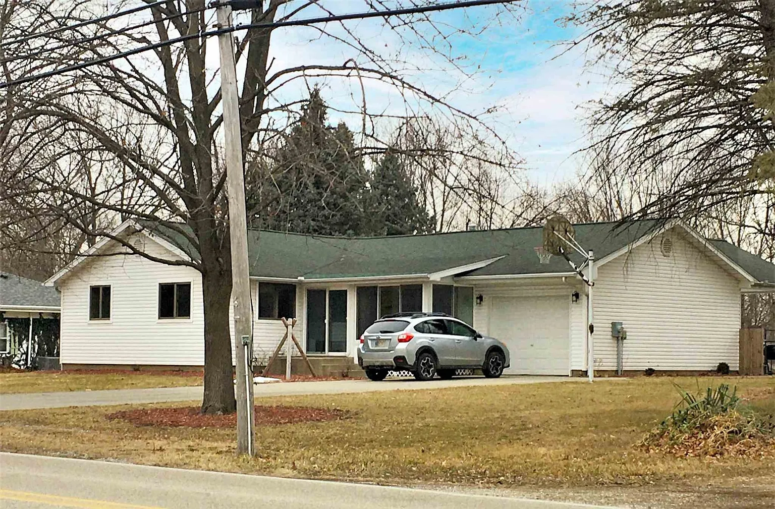 1317 Wooster Rd photo 1