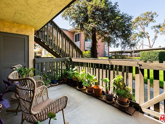 3rd image of 23304 Marigold Ave Unit X-103