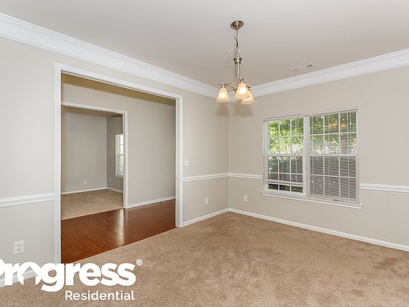 4th image of 5701 Parkstone Dr
