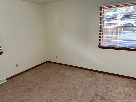 3rd image of 2330 Miller Ct APT 2