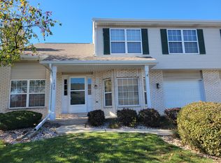 1430 Root St, Crest Hill, IL 60403