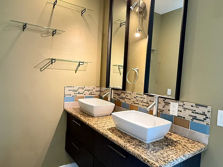 3385 W Agate Ave — Photo 19