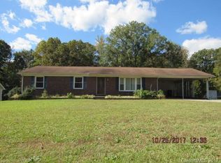 614 Gillsbrook Rd, Lancaster, SC 29720