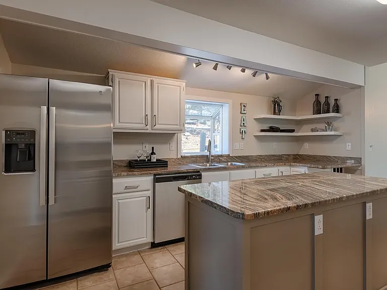 711 Terrace Dr — Photo 14