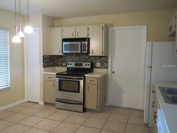 4th image of 8706 Fort Shea Ave