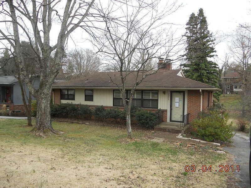 1st image of 2226 Spence Pl